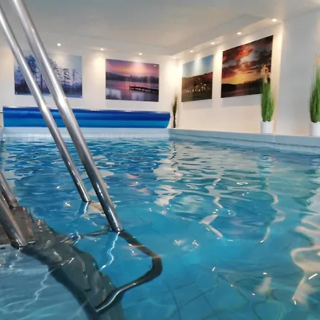 Отель Diekseequell Superior Маленте